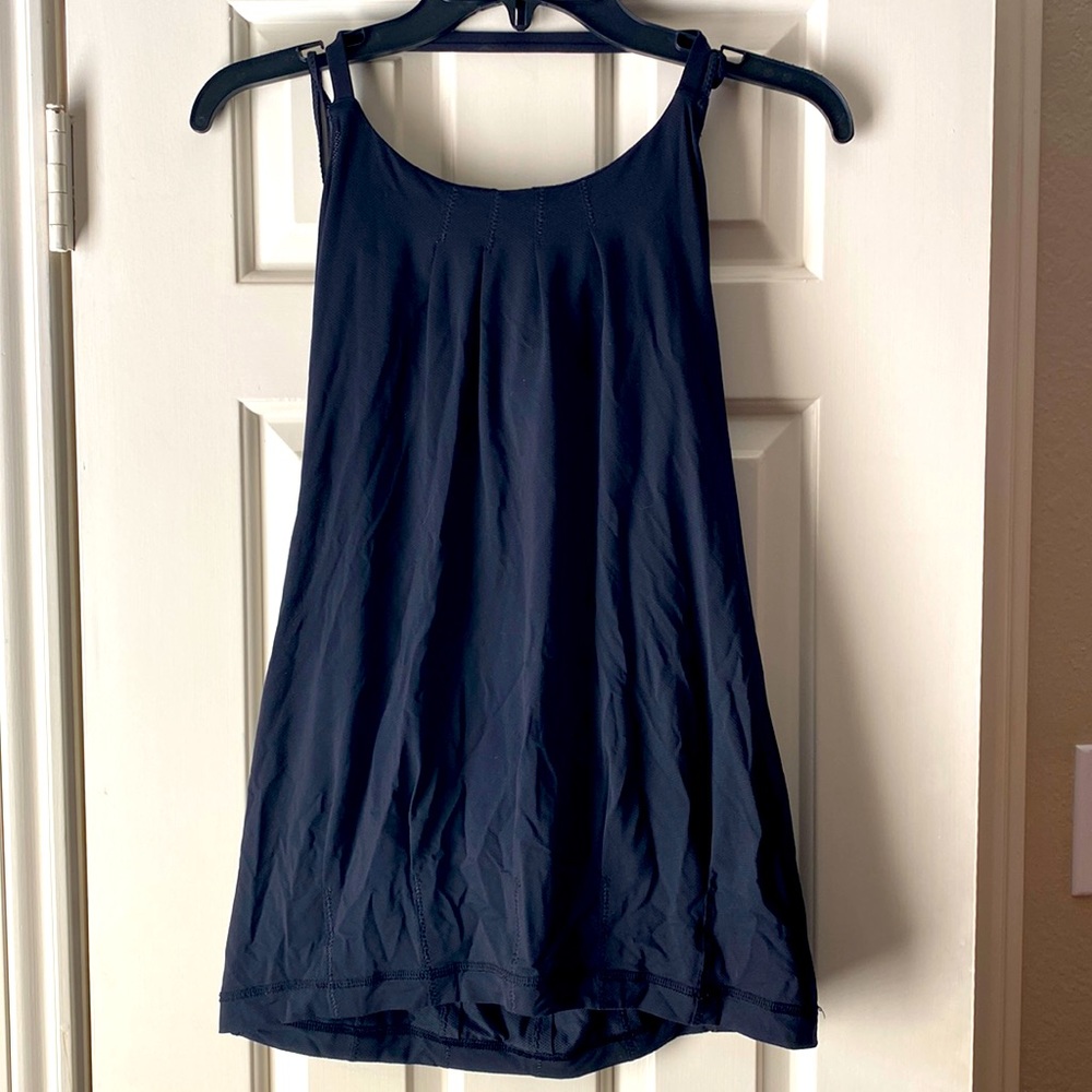 Lululemon strappy tank size 8